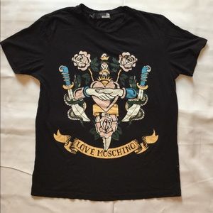 Men’s Moschino tee